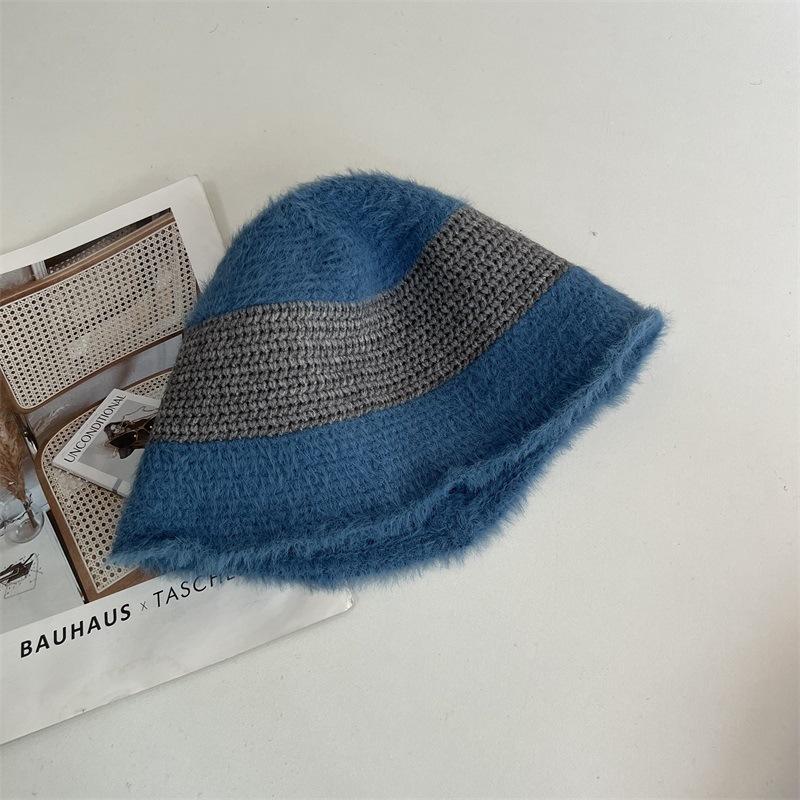 New autumn and winter basin hat plush bucket hat women cover face warm casual color matching bucket hat M(56-58cm) чорний
New autumn and winter basin hat plush bucket hat women cover face warm casual color matching bucket hat M(56-58cm) чорний