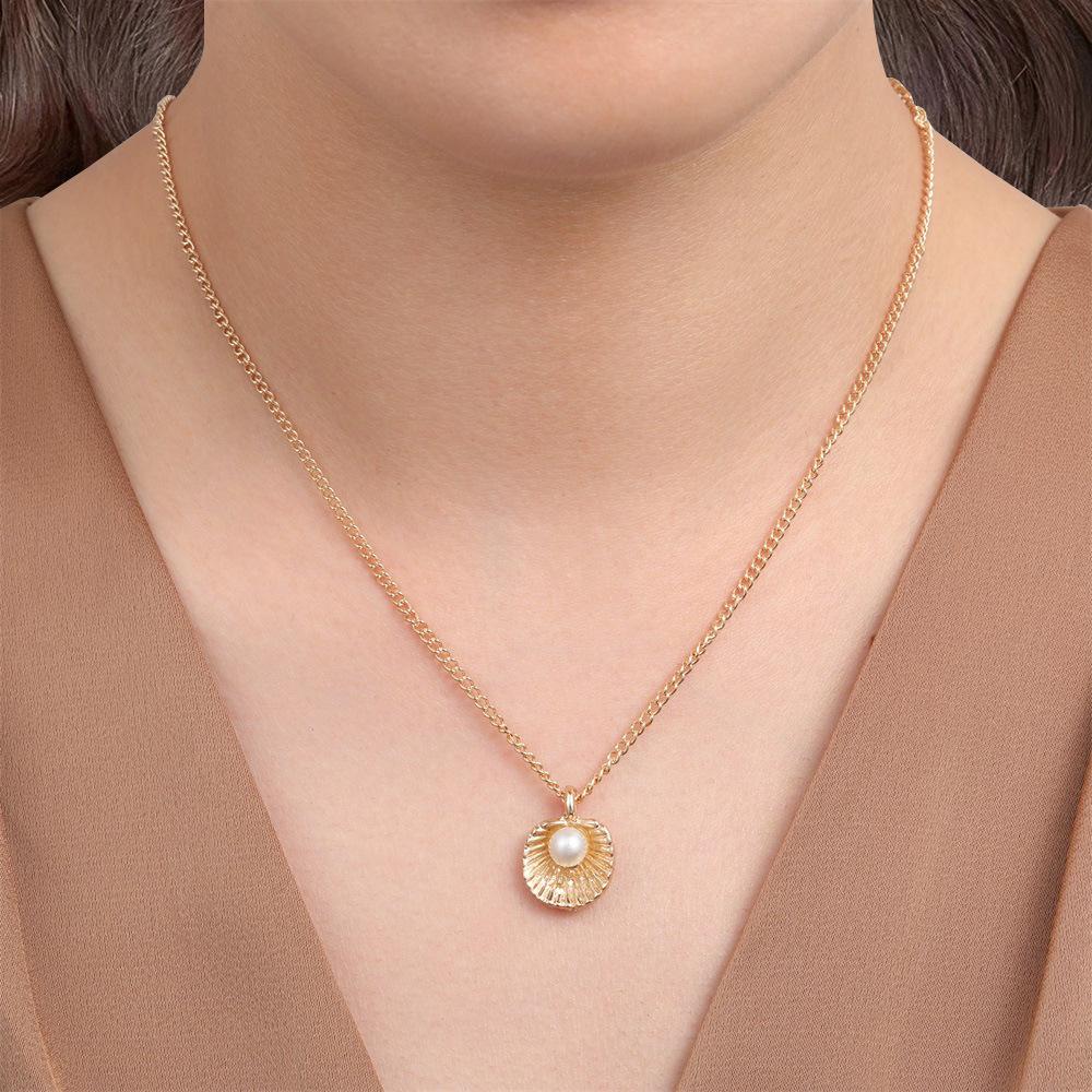 Retro Pearl Shell Necklace - French-inspired Autumn/Winter Design for Women серебряный
Retro Pearl Shell Necklace - French-inspired Autumn/Winter Design for Women серебряный
