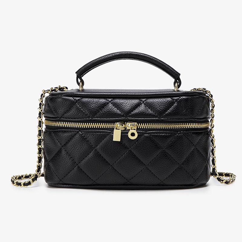 French Small Fragrance Style Light Luxury High-end New Small Fragrance Style Diamond Chain Versatile Hand-held One-shoulder Crossbody Mobile Phone Bag
French Small Fragrance Style Light Luxury High-end New Small Fragrance Style Diamond Chain Versatile Hand-held One-shoulder Crossbody Mobile Phone Bag