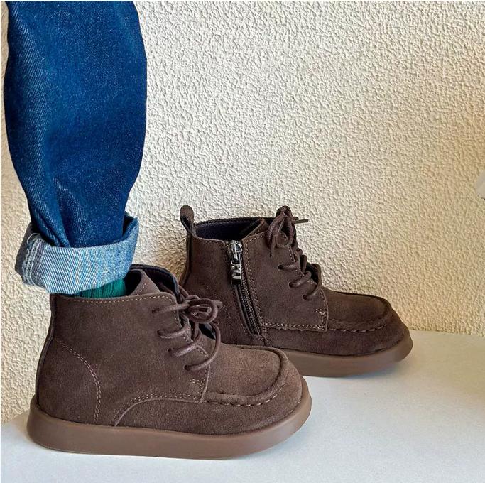 Kids Leather Shorts, British Style, Side Zipper, For Boys And Girls, Versatile, Soft Sole, New Autumn Collection 22 коричневый
Kids Leather Shorts, British Style, Side Zipper, For Boys And Girls, Versatile, Soft Sole, New Autumn Collection 22 коричневый