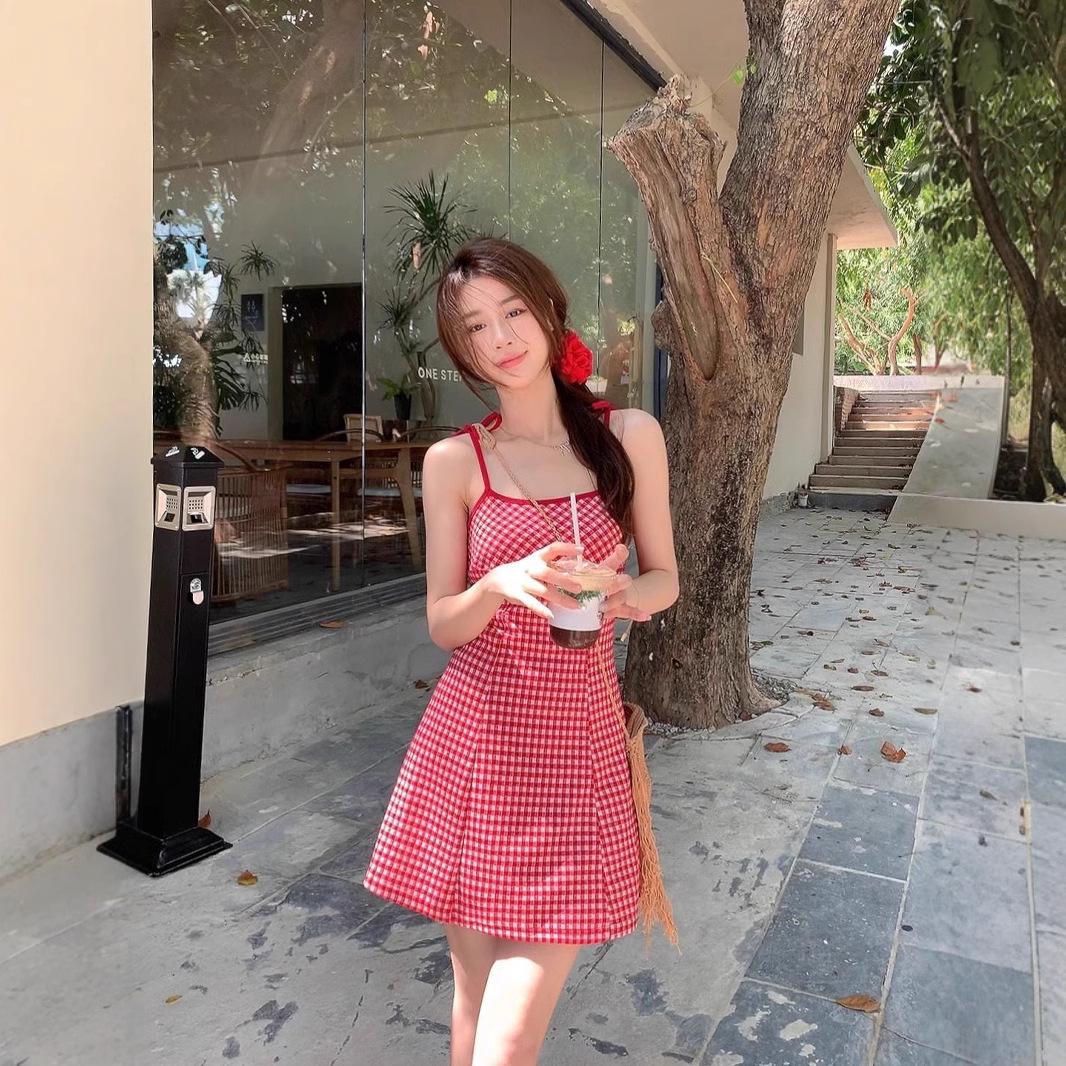 Seaside Red Plaid Lace-Up Backless Camisole Dress - Summer Sweet & Youthful M червоний
Seaside Red Plaid Lace-Up Backless Camisole Dress - Summer Sweet & Youthful M червоний