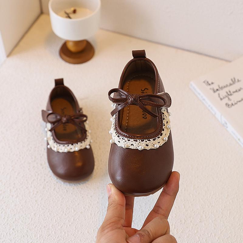 Little Girl S Leather Shoes Ruffles Retro Style Adorable Kids Flat Shoe Spring Versatile Three Colors Fashion Children Mary Jane 23
Little Girl S Leather Shoes Ruffles Retro Style Adorable Kids Flat Shoe Spring Versatile Three Colors Fashion Children Mary Jane 23