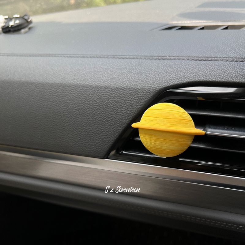 2023 New Model Moon Astronaut Car Air Vent Ornament Car Fragrance Diffuser Stone Pink Planet Yellow Planet - Free Scented Candle
2023 New Model Moon Astronaut Car Air Vent Ornament Car Fragrance Diffuser Stone Pink Planet Yellow Planet - Free Scented Candle