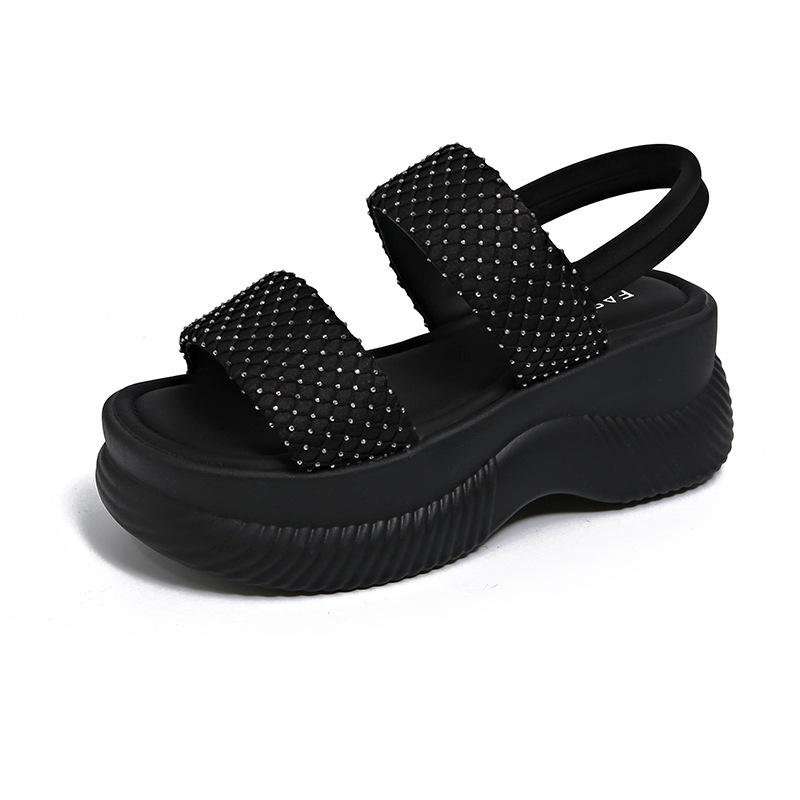 Женщины в сандалиях носят модную летнюю пляжную обувь небольшого размера на толстой подошве с бисквитными пирожными снаружи 40 чёрный
Женщины в сандалиях носят модную летнюю пляжную обувь небольшого размера на толстой подошве с бисквитными пирожными снаружи 40 чёрный