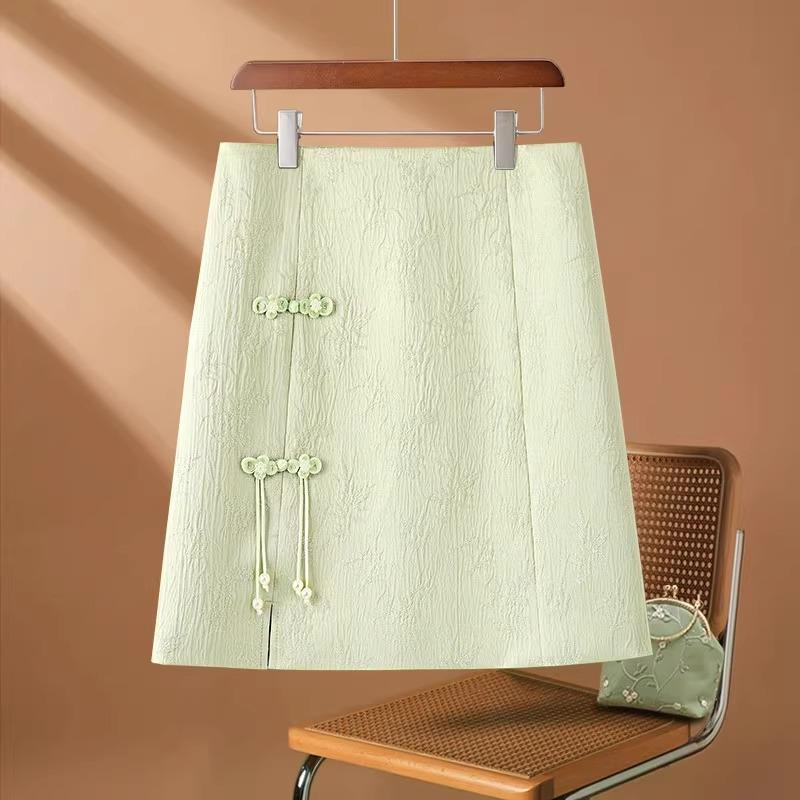 2024 Юбка А-силуэта с высокой талией и застежкой-пуговицей-лягушкой черного цвета - Новый китайский стиль для женщин 3XL (135-145 jin)
2024 Юбка А-силуэта с высокой талией и застежкой-пуговицей-лягушкой черного цвета - Новый китайский стиль для женщин 3XL (135-145 jin)