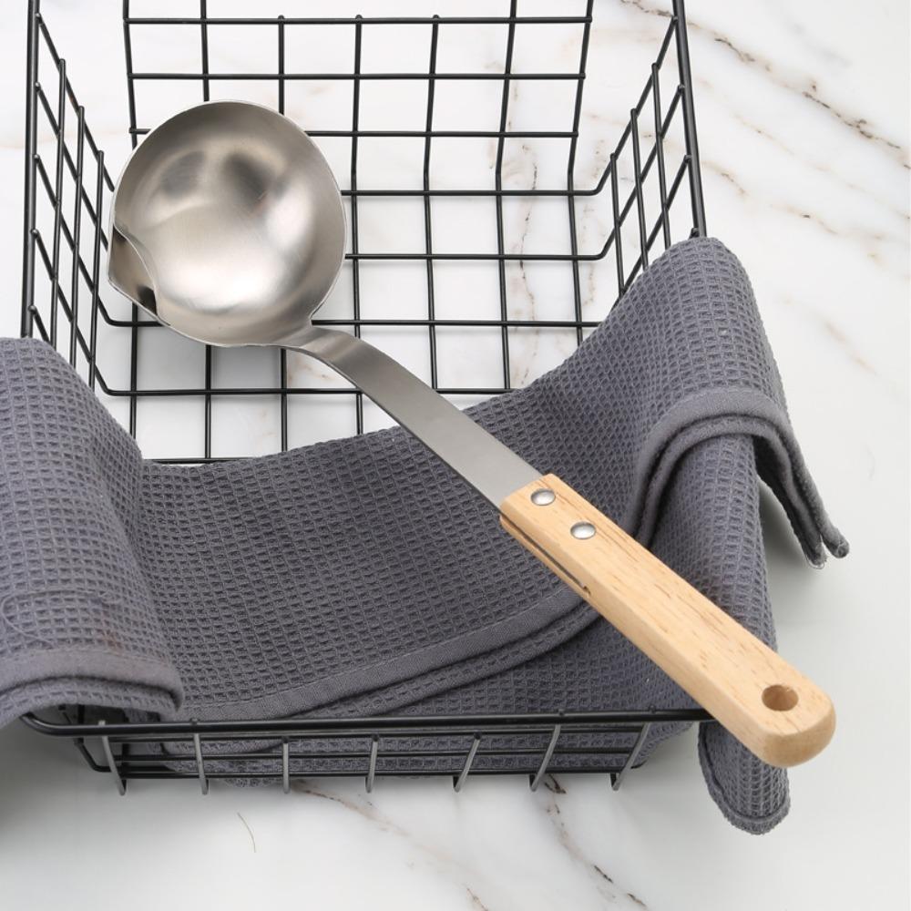Anti-scalding Oil Seperator Spoon 304 Stainless Steel Soup Spoon Kitchenware Skimmer Spoon Hot Pot Style A
Anti-scalding Oil Seperator Spoon 304 Stainless Steel Soup Spoon Kitchenware Skimmer Spoon Hot Pot Style A