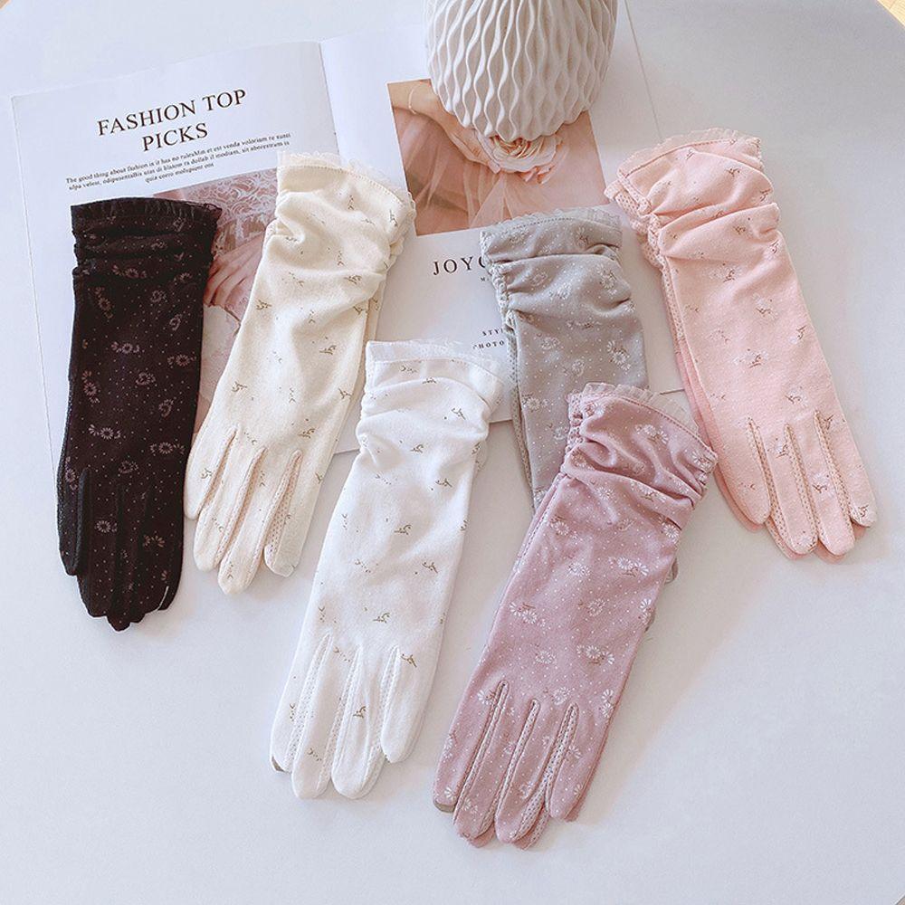Flower Driving Touch Screen Outdoor Cotton Mittens Women Gloves Lace Korean Sunscreen Mittens
Flower Driving Touch Screen Outdoor Cotton Mittens Women Gloves Lace Korean Sunscreen Mittens