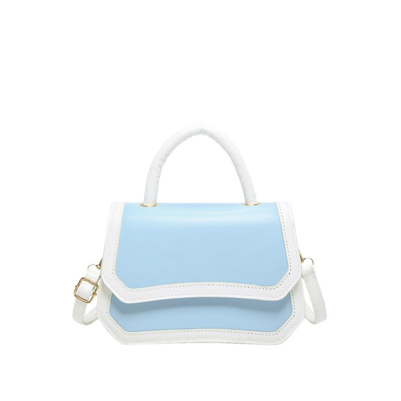 Жіноча портативна маленька квадратна сумка в стилі ретро 2024, нова корейська версія, контрастні кольори, модна сумка через плече в іноземному стилі синій
Жіноча портативна маленька квадратна сумка в стилі ретро 2024, нова корейська версія, контрастні кольори, модна сумка через плече в іноземному стилі синій