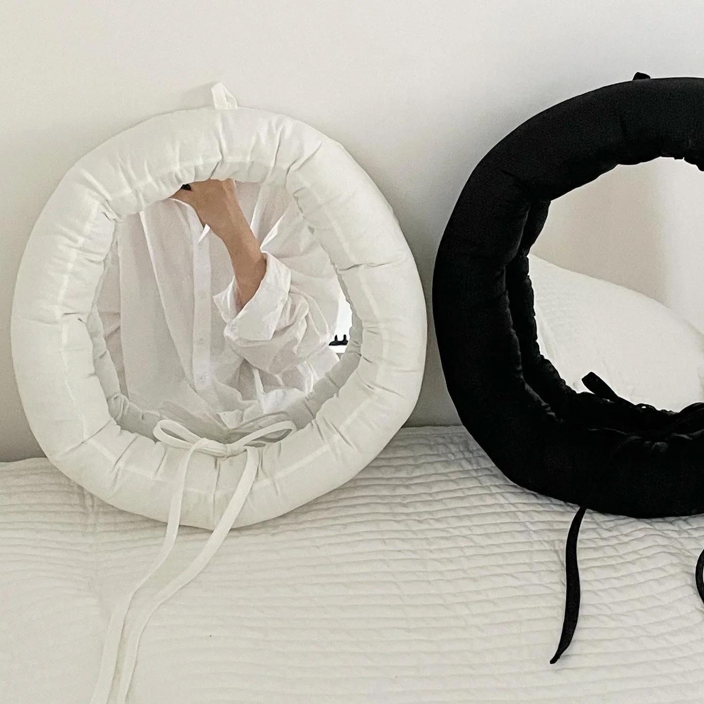Round Cotton Makeup Mirrow Bathroom Korean Wall Hanging Mirror Home Bedroom Bathroom Irregular Makeup Mirror Decorative 28cm чёрный
Round Cotton Makeup Mirrow Bathroom Korean Wall Hanging Mirror Home Bedroom Bathroom Irregular Makeup Mirror Decorative 28cm чёрный