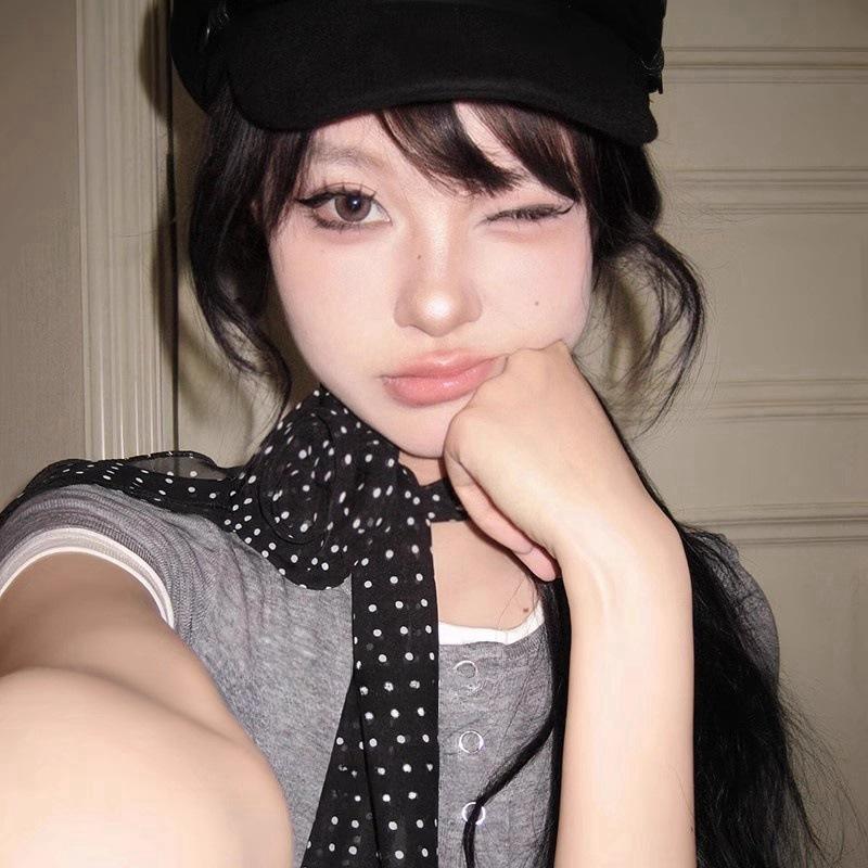 Винтажный черный розовый шарф с розовым горошком, длинный шелковый шарф, лента Y2K Spice Girl, литературная и художественная универсальная лента премиум-класса
Винтажный черный розовый шарф с розовым горошком, длинный шелковый шарф, лента Y2K Spice Girl, литературная и художественная универсальная лента премиум-класса