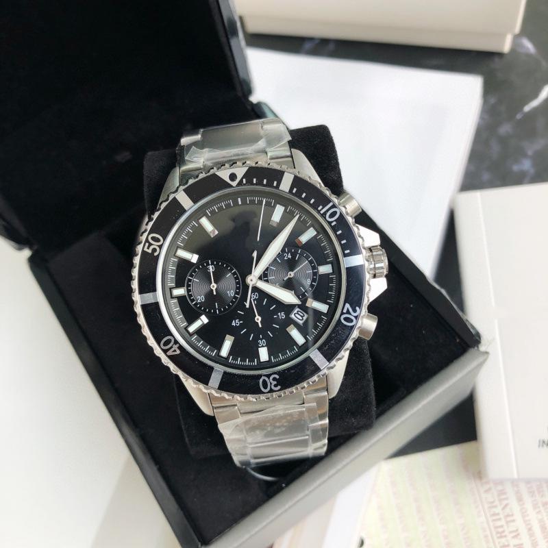 Мужские часы Armani AR11360 с мультифункцией, пилотские, на стальном браслете, водонепроницаемые
Мужские часы Armani AR11360 с мультифункцией, пилотские, на стальном браслете, водонепроницаемые