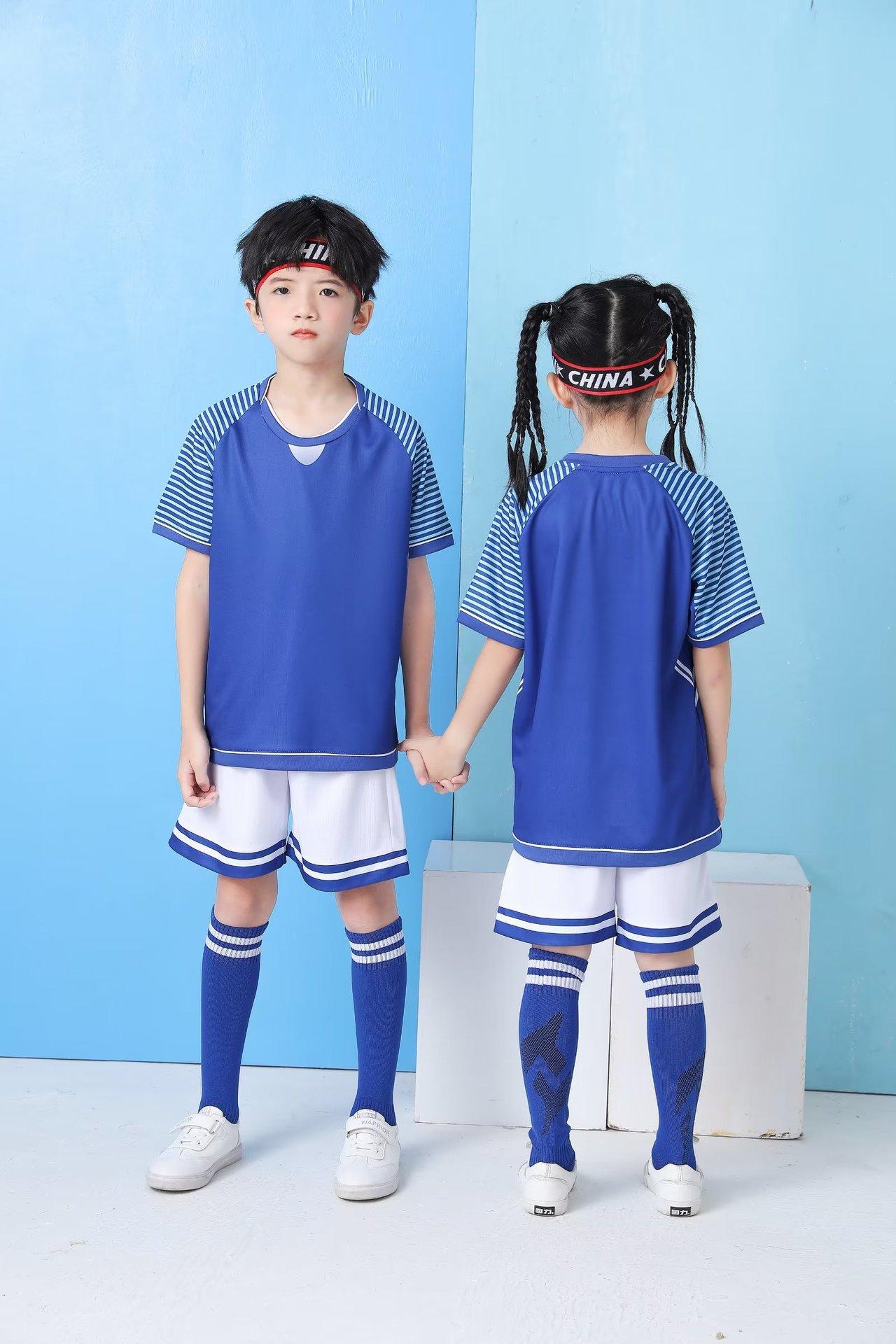 Children S Football Jersey Set Training Jersey Women S Short-Sleeved Jersey Children S Jersey Student Game Jersey Jersey Printing 30 yards
Children S Football Jersey Set Training Jersey Women S Short-Sleeved Jersey Children S Jersey Student Game Jersey Jersey Printing 30 yards