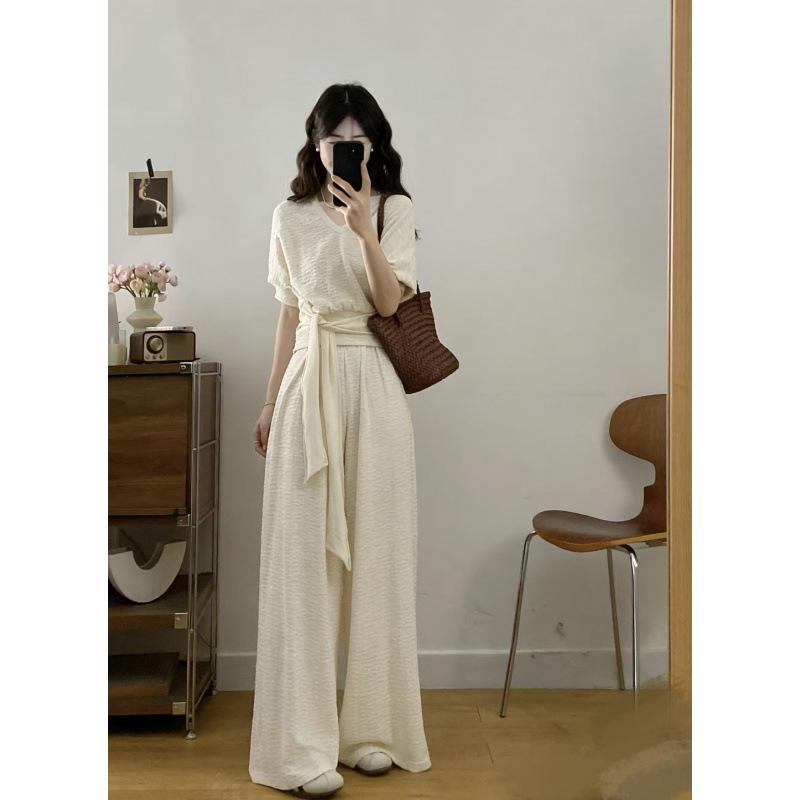 Plus Size Women s Elegant Tie-Waist Top & Wide-Leg Pants Set L
Plus Size Women s Elegant Tie-Waist Top & Wide-Leg Pants Set L
