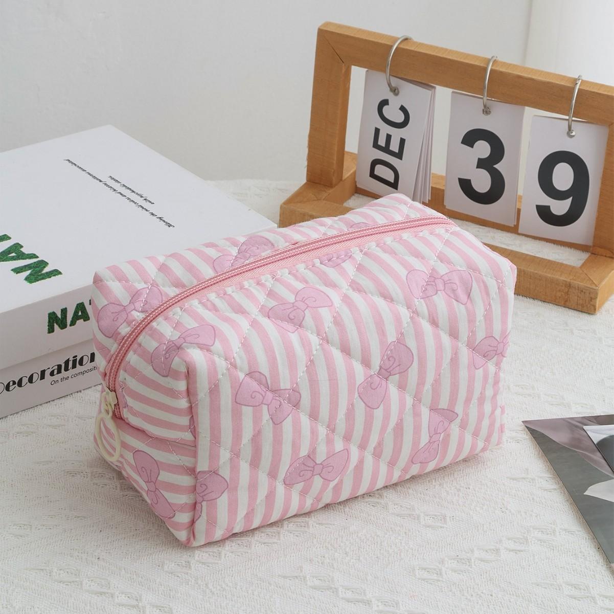 Storage Organizer Floral Bow Cotton Makeup Bag Flower Printed Cosmetic Pouch Large Travel Cosmetic Bag Make Up Bag
Storage Organizer Floral Bow Cotton Makeup Bag Flower Printed Cosmetic Pouch Large Travel Cosmetic Bag Make Up Bag
