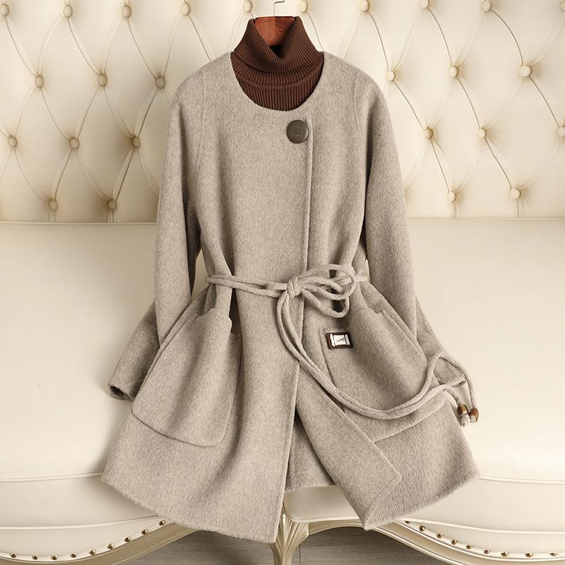 2024 Autumn/Winter Women s Double-Faced Cashmere Coat, Mid-Length, Slim Design Wool Blend Overcoat Medium
2024 Autumn/Winter Women s Double-Faced Cashmere Coat, Mid-Length, Slim Design Wool Blend Overcoat Medium
