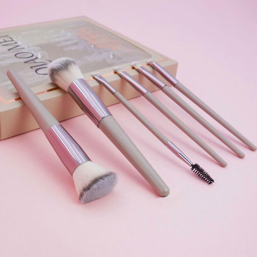QiAOMEI Stippling Makeup Brush Set - 6-Piece Solid Color Blush, Concealer, and Eyeshadow Brushes. 6 pieces серый
QiAOMEI Stippling Makeup Brush Set - 6-Piece Solid Color Blush, Concealer, and Eyeshadow Brushes. 6 pieces серый