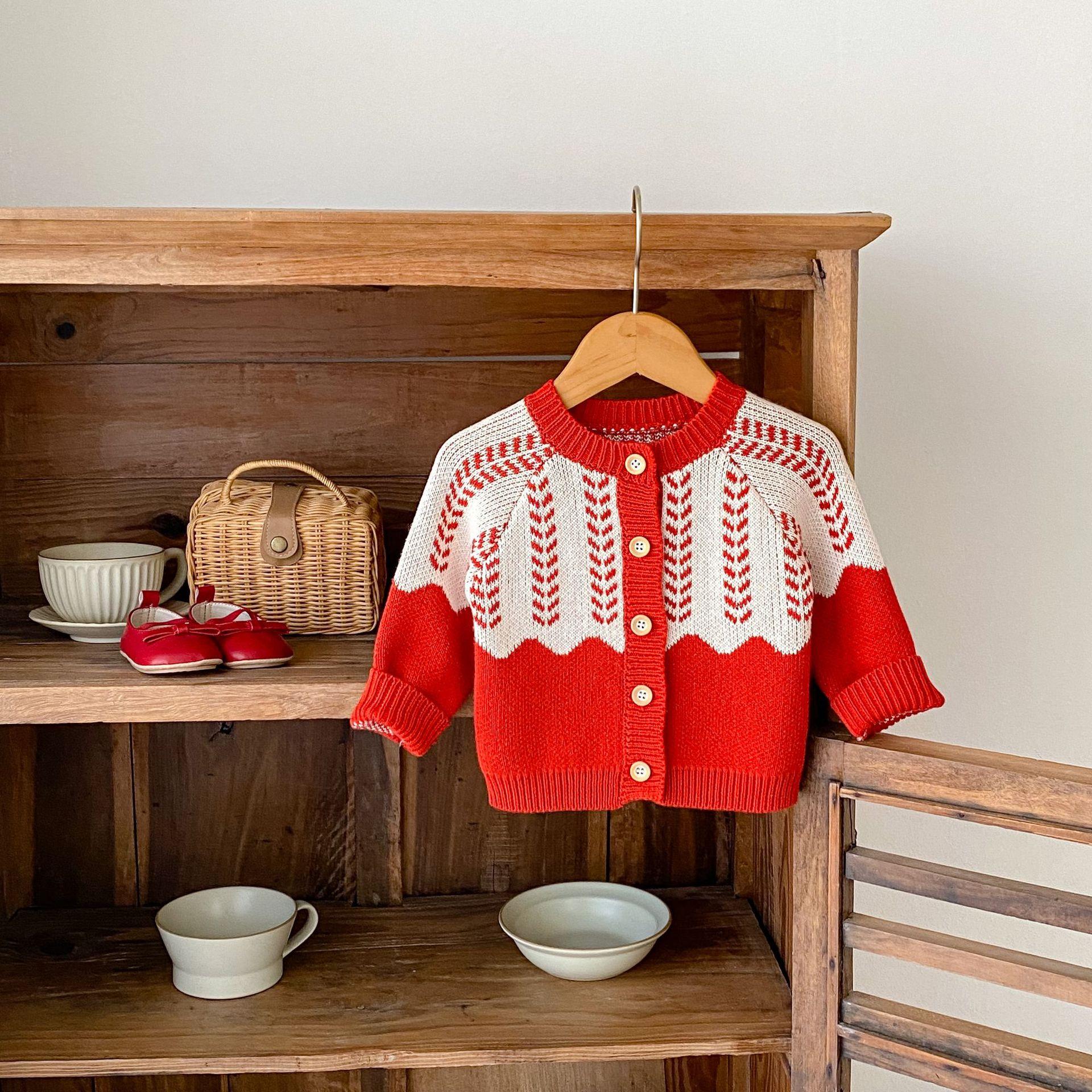 Baby girls long sleeve button cardigan infant patchwork knitting coat toddler girls sweater clothes bafanou 83336 66cm(3-6M) красный
Baby girls long sleeve button cardigan infant patchwork knitting coat toddler girls sweater clothes bafanou 83336 66cm(3-6M) красный