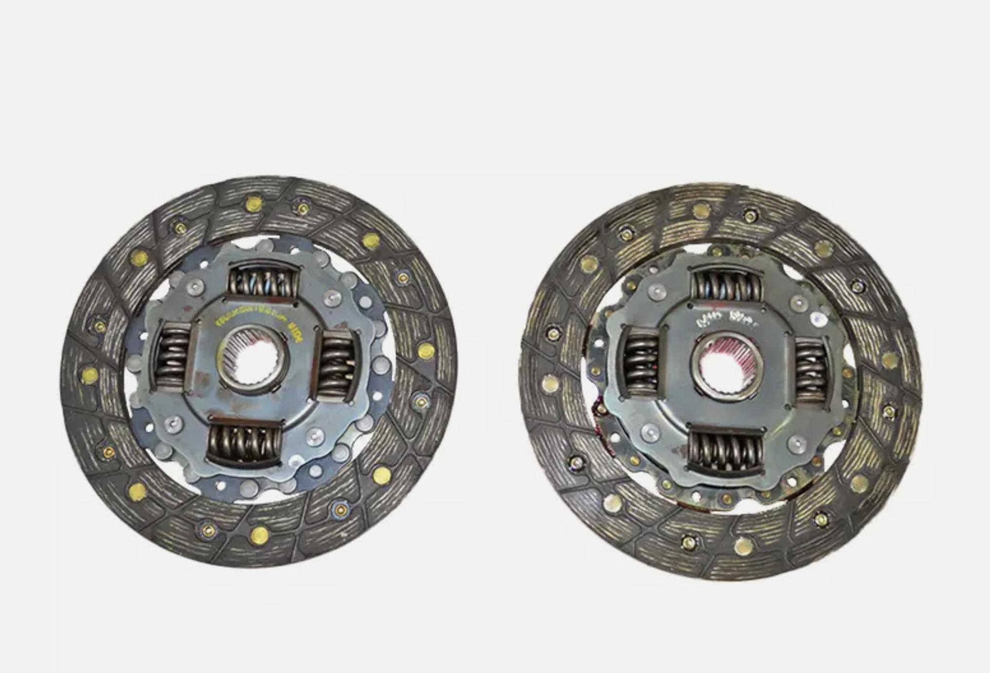 HONDA Genuine NSX NA1 NA2 Clutch Friction Disk Set 22200-PR7-305 22400-PR7-305
HONDA Genuine NSX NA1 NA2 Clutch Friction Disk Set 22200-PR7-305 22400-PR7-305