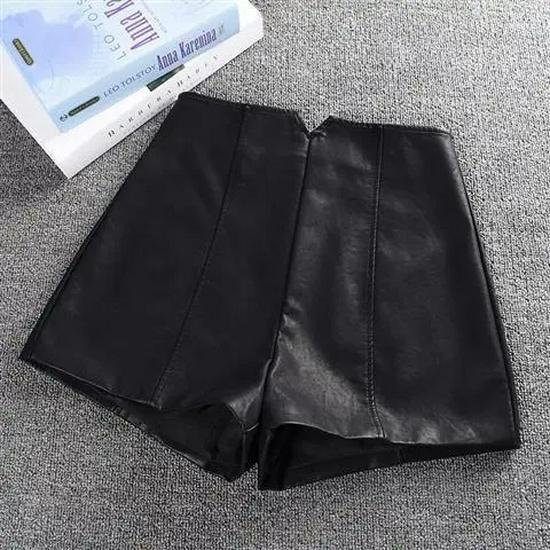 2024 Универсальные шорты А-силуэта из ПУ-кожи с высокой посадкой для женщин - Модные, Удобные, Широкие штанины для осени и зимы M чёрный
2024 Универсальные шорты А-силуэта из ПУ-кожи с высокой посадкой для женщин - Модные, Удобные, Широкие штанины для осени и зимы M чёрный