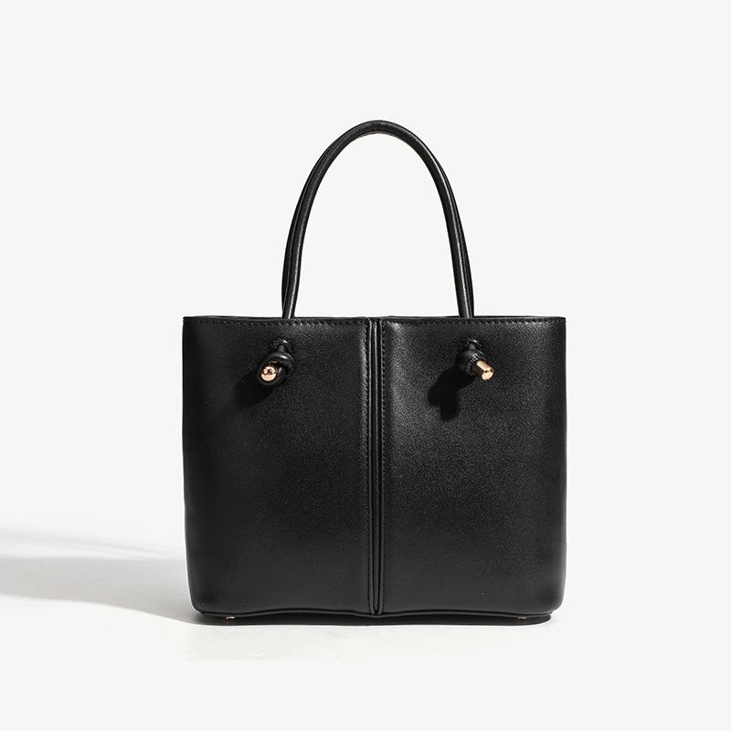 ZA Brand 2025 Women s Black Bucket Bag: Stylish Niche Design, High-Quality Texture, Casual Handbag & Shoulder Bag чёрный
ZA Brand 2025 Women s Black Bucket Bag: Stylish Niche Design, High-Quality Texture, Casual Handbag & Shoulder Bag чёрный