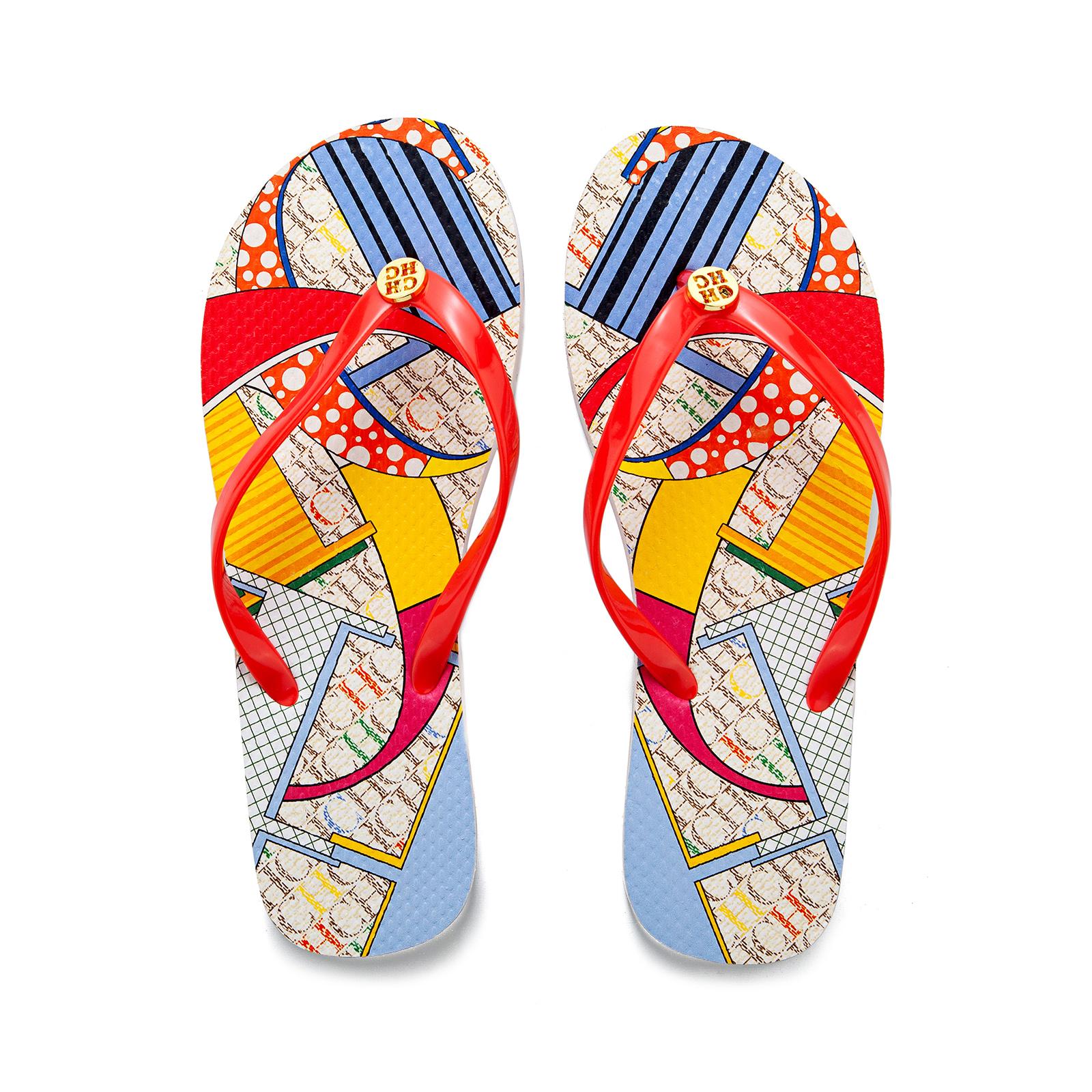 CH Flip Flops Niche Design High Quality Wearable Fashion Slippers Versatile Fashion Slippers Pure Color Premium Ladies Slippers 38
CH Flip Flops Niche Design High Quality Wearable Fashion Slippers Versatile Fashion Slippers Pure Color Premium Ladies Slippers 38