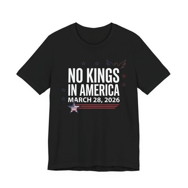 No Kings in America March 28 2026 T-Shirt Patriotic Protest Tee Unisex T-Shirt XXXL
No Kings in America March 28 2026 T-Shirt Patriotic Protest Tee Unisex T-Shirt XXXL