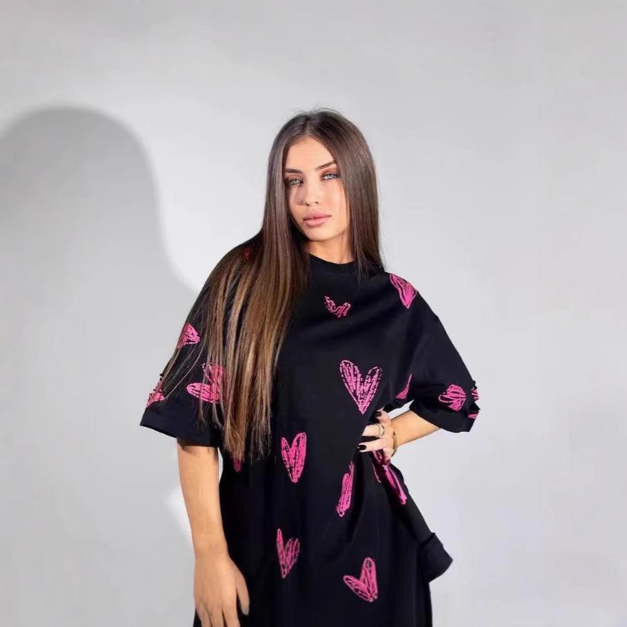 Summer Heart Print Loose Fit Cotton T-Shirt - European & American Style, Age-Reducing & Versatile Fashion XXXL чорний
Summer Heart Print Loose Fit Cotton T-Shirt - European & American Style, Age-Reducing & Versatile Fashion XXXL чорний