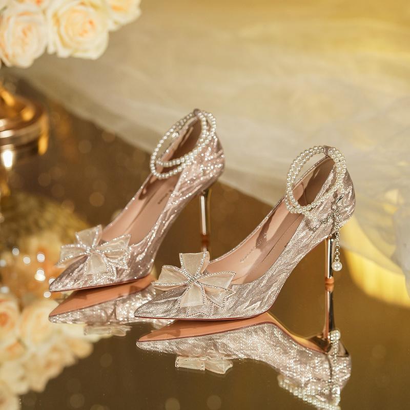 -A French one-word wedding shoes dress adult ceremony tiger skin pattern pearl chain bow women s high heels 40
-A French one-word wedding shoes dress adult ceremony tiger skin pattern pearl chain bow women s high heels 40