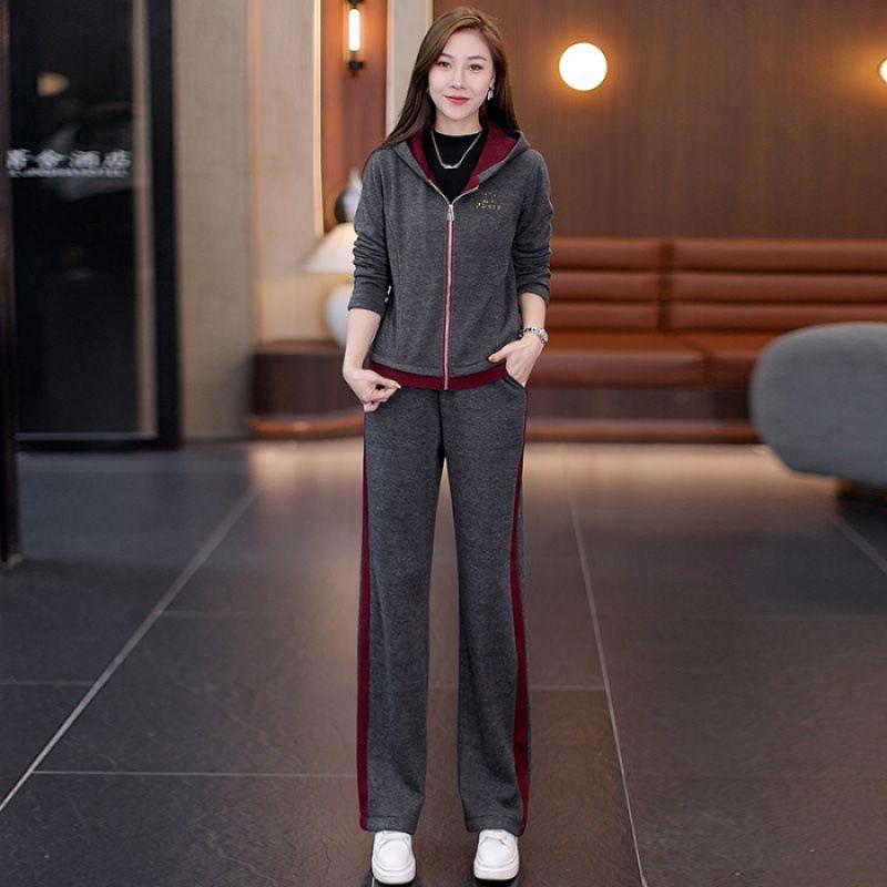Women s Winter 2025 Casual Sports Suit: Velvet Warm Hooded Jacket & Long Pants Set #895. M
Women s Winter 2025 Casual Sports Suit: Velvet Warm Hooded Jacket & Long Pants Set #895. M