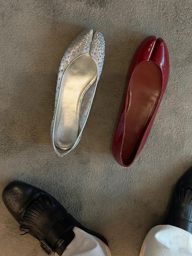 Fashion 2025 Flat Single-Shoe Women S Niche Design, Light Luxury Fashion, Toe Separation, Inward Height Increase 40
Fashion 2025 Flat Single-Shoe Women S Niche Design, Light Luxury Fashion, Toe Separation, Inward Height Increase 40