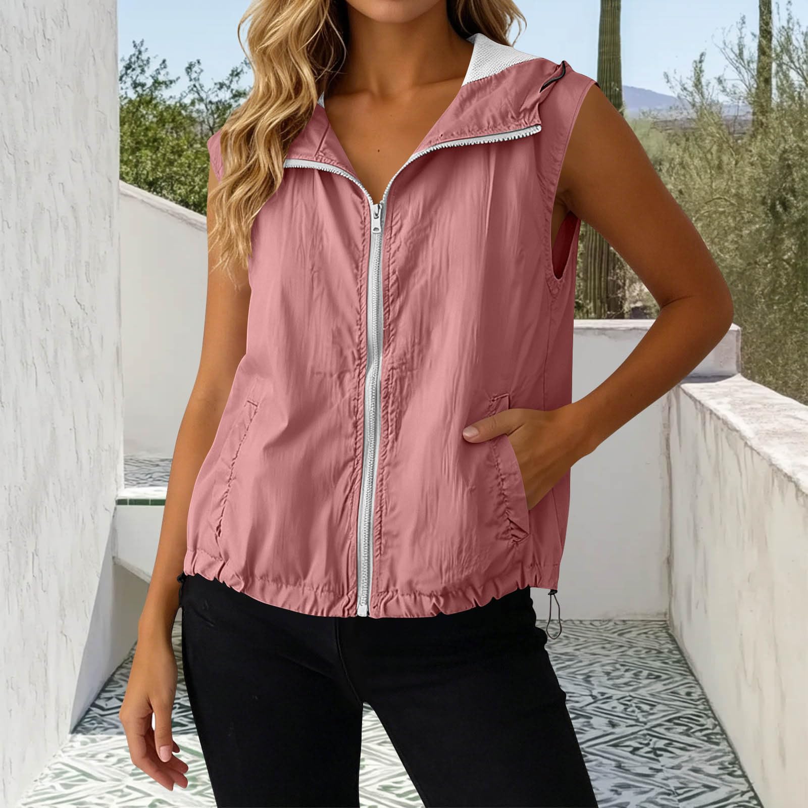 Women s Casual Sleeveless Hooded Vest Jacket with Front Zipper and Pockets Lightweight Outdoor Layered Vest for Daily Wear L рожевий
Women s Casual Sleeveless Hooded Vest Jacket with Front Zipper and Pockets Lightweight Outdoor Layered Vest for Daily Wear L рожевий