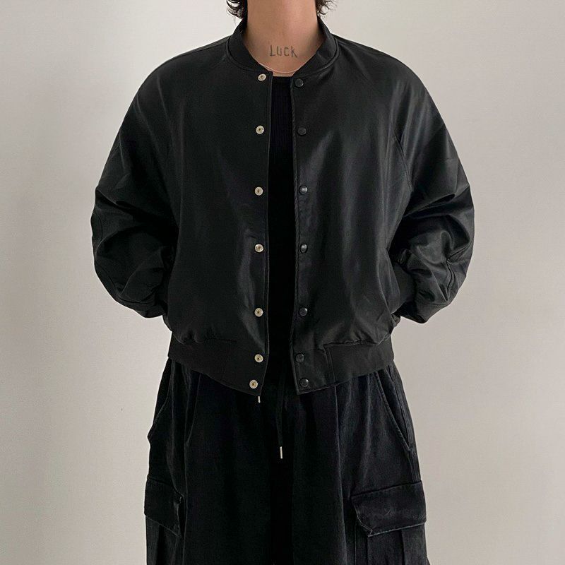 Кожаная куртка с воротником-стойкой в стиле ретро для мужчин, новая весенняя куртка, свободная кожаная куртка в корейском стиле для мотоциклистов 2XL
Кожаная куртка с воротником-стойкой в стиле ретро для мужчин, новая весенняя куртка, свободная кожаная куртка в корейском стиле для мотоциклистов 2XL