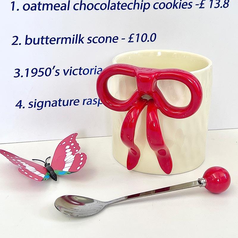 Отправляйте подарки на день рождения девочкам, бантики, радующие сердце девочек, керамические кружки, практичные стаканы для воды для подруг, сувениры, подарочные коробки. 301-400ml
Отправляйте подарки на день рождения девочкам, бантики, радующие сердце девочек, керамические кружки, практичные стаканы для воды для подруг, сувениры, подарочные коробки. 301-400ml