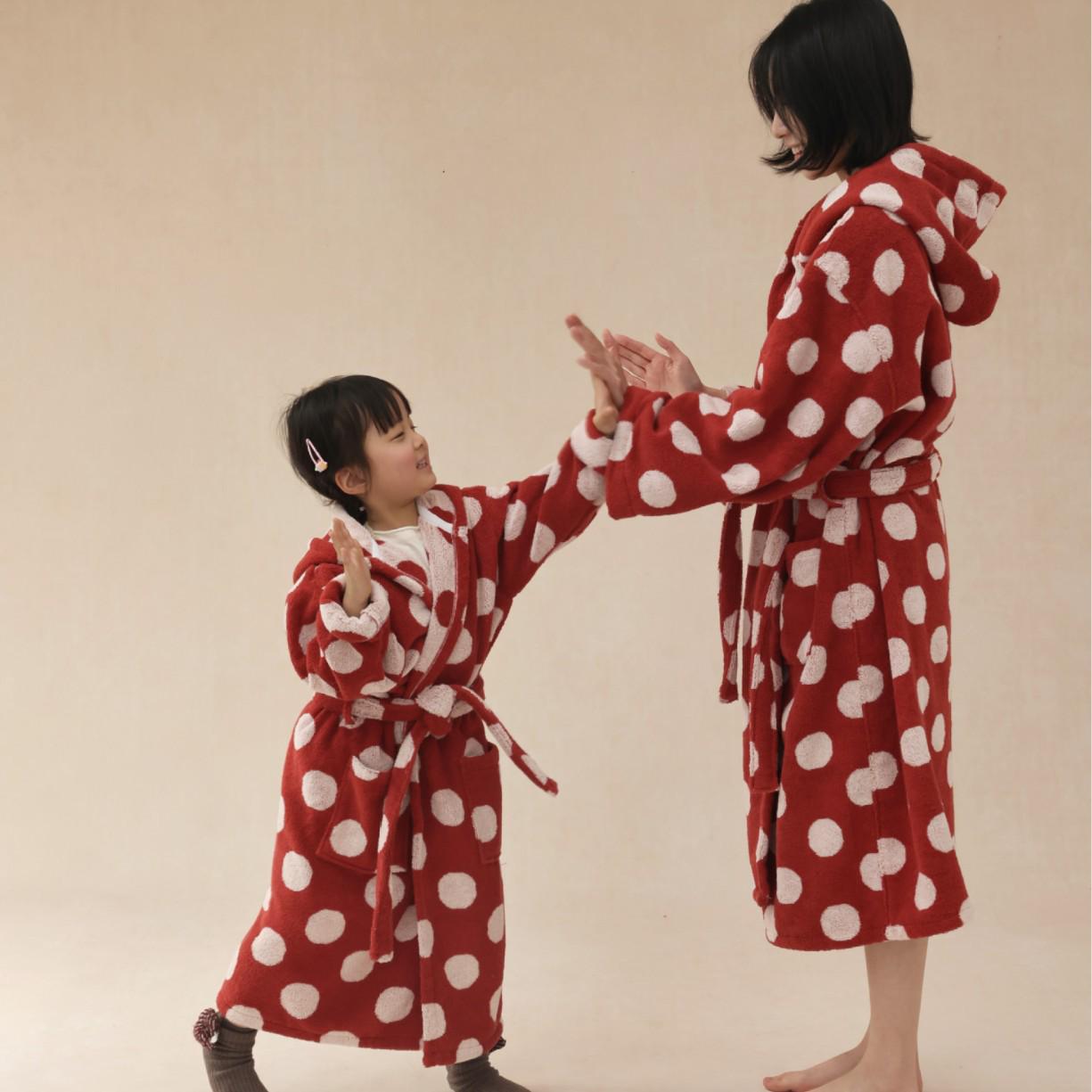 Polka Dot Hooded Bathrobe: Long-Pile Cotton for Kids and Adults Red Polka Dot
Polka Dot Hooded Bathrobe: Long-Pile Cotton for Kids and Adults Red Polka Dot