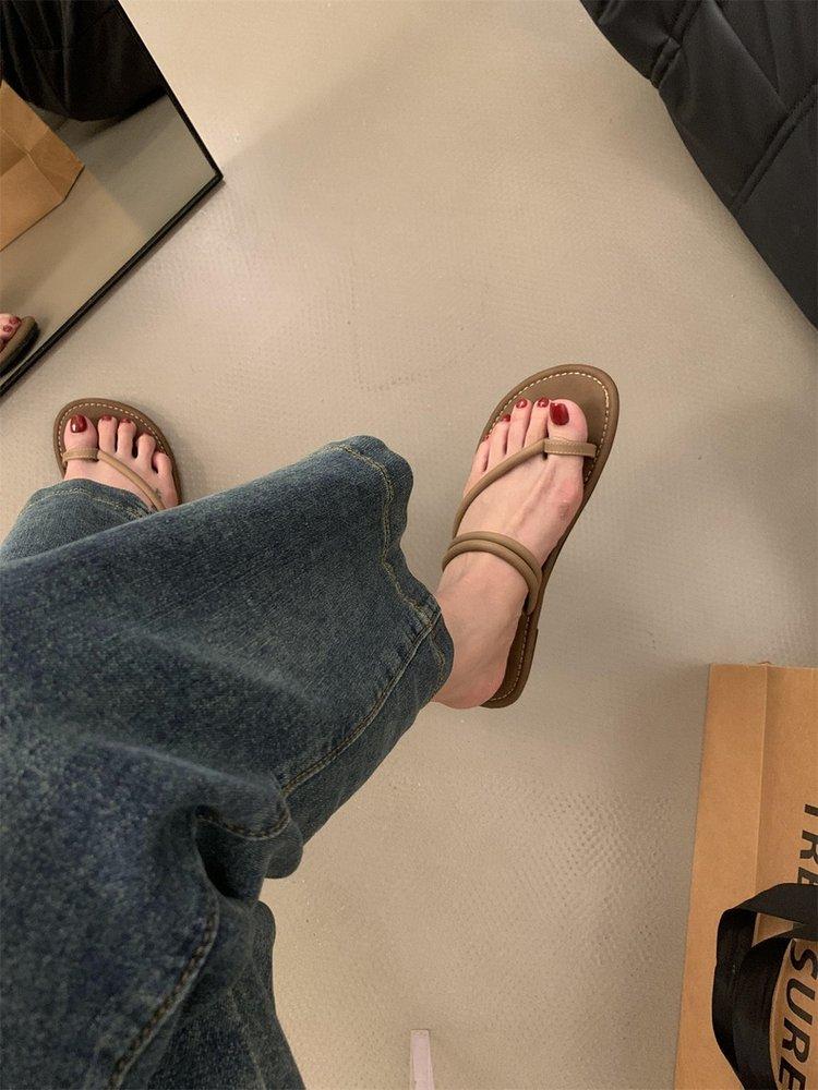 2025 новый Рим два носить плоские сандалии женские летние носить одно слово с сандалиями ущипнуть ногу пляжная обувь 40
2025 новый Рим два носить плоские сандалии женские летние носить одно слово с сандалиями ущипнуть ногу пляжная обувь 40