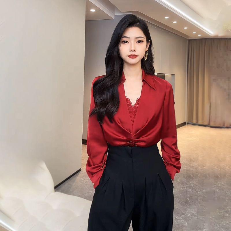 Luxury Satin Lace Patchwork V-Neck Shirt and High-Waisted Wide-Leg Slimming Trousers Set M
Luxury Satin Lace Patchwork V-Neck Shirt and High-Waisted Wide-Leg Slimming Trousers Set M