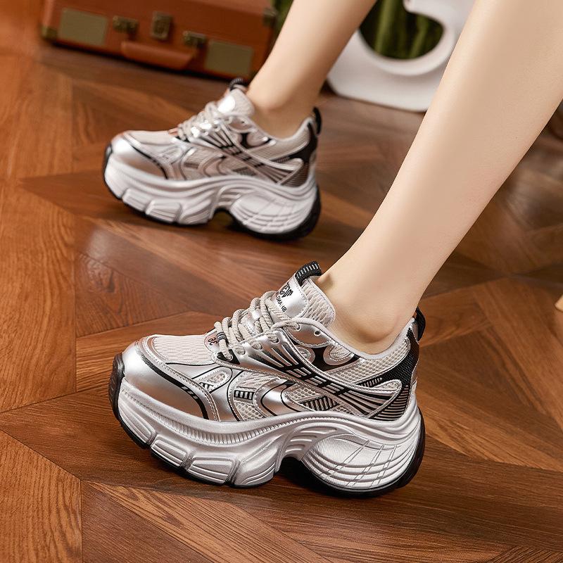 Dad shoes women s spring and summer new fashion mesh shoes casual sports shoes versatile thick-soled inner height-increasing women s shoes 33 срібний
Dad shoes women s spring and summer new fashion mesh shoes casual sports shoes versatile thick-soled inner height-increasing women s shoes 33 срібний