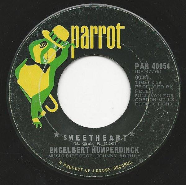 7inch Record ENGELBERT HUMPERDINCK - Sweetheart / Born To Be Wanted PAR40054 Parrot 1970 Canada Pop Used
7inch Record ENGELBERT HUMPERDINCK - Sweetheart / Born To Be Wanted PAR40054 Parrot 1970 Canada Pop Used