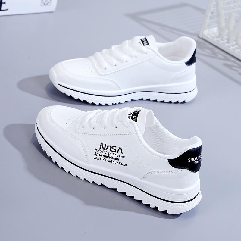 Жіночі дихаючі білі кросівки печворк, Весна/Осінь 2023, Студентська дошка в корейському стилі, Модні бігові туфлі на плоскій підошві, B612. 39
Жіночі дихаючі білі кросівки печворк, Весна/Осінь 2023, Студентська дошка в корейському стилі, Модні бігові туфлі на плоскій підошві, B612. 39