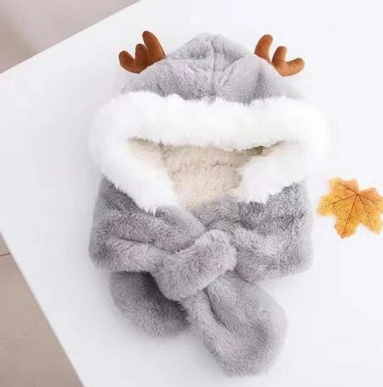 Милая плюшевая шапка для младенца на осень и зиму с защитой ушей и шарфом
Милая плюшевая шапка для младенца на осень и зиму с защитой ушей и шарфом