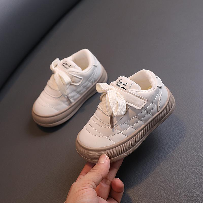 Дитяче осінньо-зимове повсякденне взуття Модне парусинове взуття Спортивне взуття для хлопчиків і дівчаток Взуття проти ковзання 22 бежевий
Дитяче осінньо-зимове повсякденне взуття Модне парусинове взуття Спортивне взуття для хлопчиків і дівчаток Взуття проти ковзання 22 бежевий