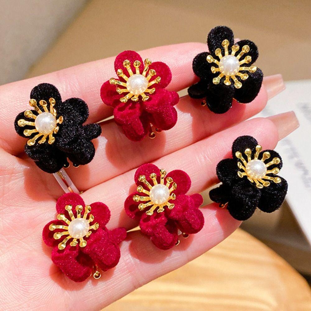 Velvet Pearl Mini Hair Claw Hair Accessories Flower Mini Hair Claw Flower Hair Crab Clip Children
Velvet Pearl Mini Hair Claw Hair Accessories Flower Mini Hair Claw Flower Hair Crab Clip Children