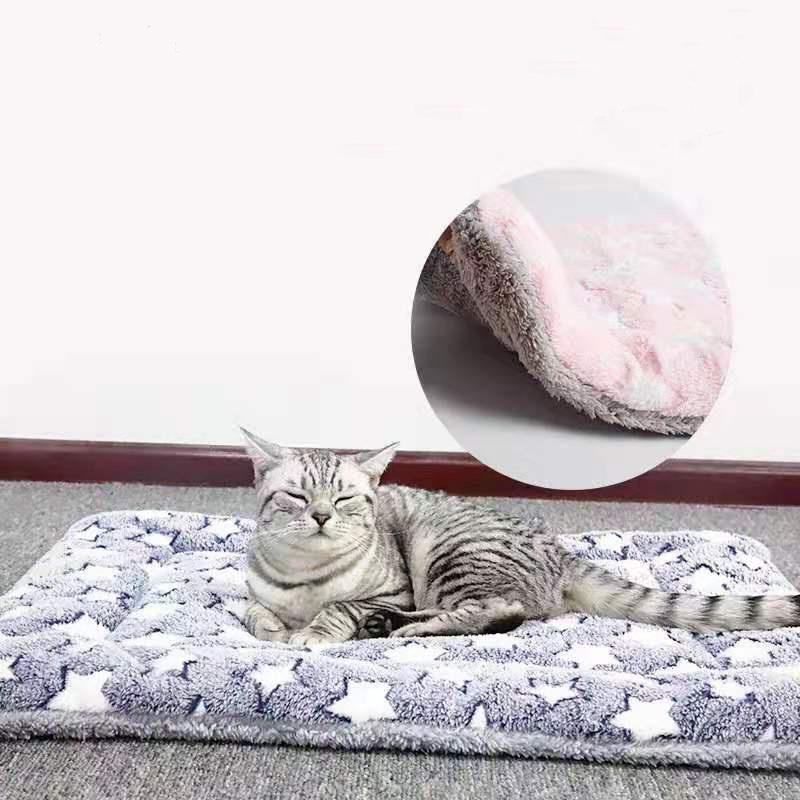 Новый Мягкий Фланелевый Утолщенный Мягкий Флисовый Коврик для Домашних Животных Одеяло Подстилка для Щенка Собаки Кошки
Новый Мягкий Фланелевый Утолщенный Мягкий Флисовый Коврик для Домашних Животных Одеяло Подстилка для Щенка Собаки Кошки