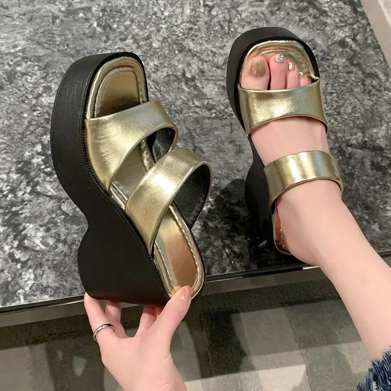 Fashion New Hot Selling Women Extra High Thick Sole Women s Shoes Women s Slippers Formal Slippers Wedge Heel Open Toe Women s Shoes 35 чорний
Fashion New Hot Selling Women Extra High Thick Sole Women s Shoes Women s Slippers Formal Slippers Wedge Heel Open Toe Women s Shoes 35 чорний