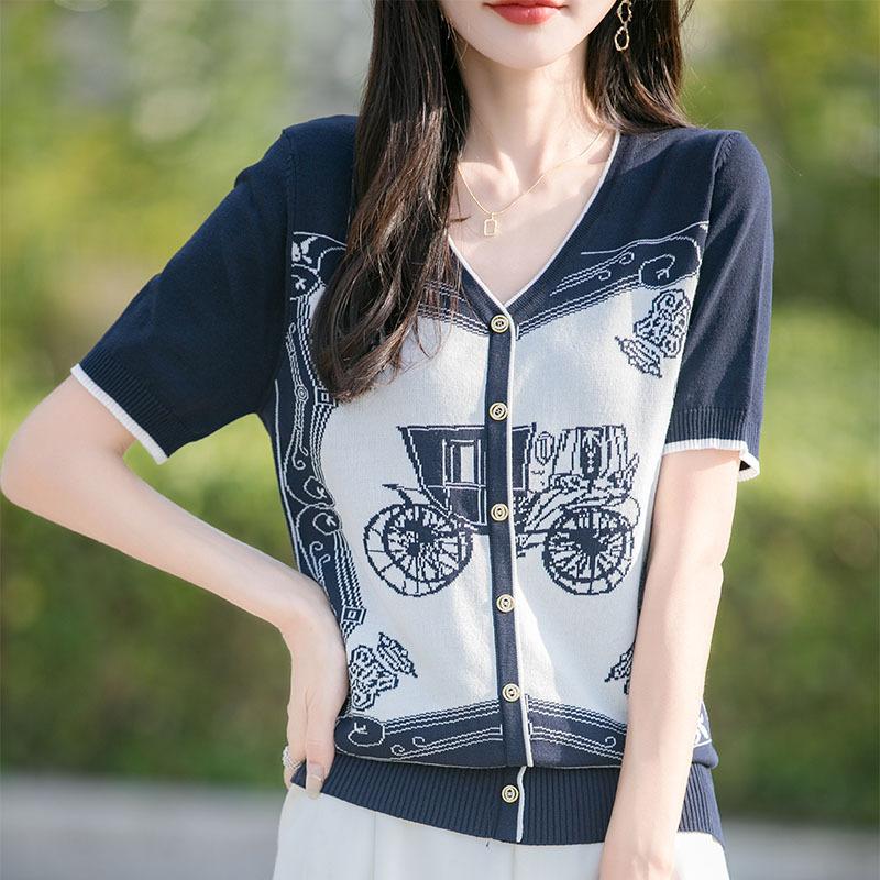 Summer Thin Short-sleeved T-shirt for Women s Inner Bottom Top V-neck Jacquard Ice Silk Women s T-shirt Fake Cardigan Knitted Sweater XXL
Summer Thin Short-sleeved T-shirt for Women s Inner Bottom Top V-neck Jacquard Ice Silk Women s T-shirt Fake Cardigan Knitted Sweater XXL