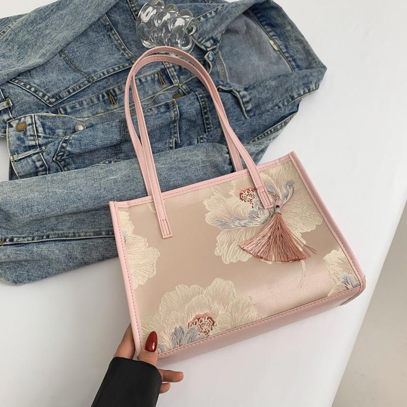 2025 весна и лето новая китайская сумка-тоут с кисточками большой вместимости, в иностранном стиле, с простым темпераментом, на одно плечо, подмышку, сумка-тоут розовый
2025 весна и лето новая китайская сумка-тоут с кисточками большой вместимости, в иностранном стиле, с простым темпераментом, на одно плечо, подмышку, сумка-тоут розовый