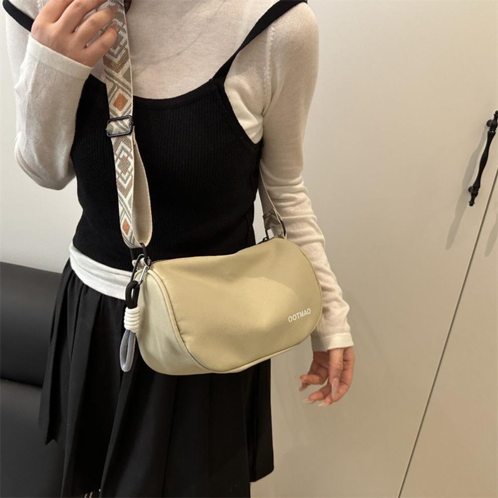 Solid Color Canvas Crossbody Bag Korean Style Bucket Bag Sweet Nylon Shoulder Bag Outdoor чорний
Solid Color Canvas Crossbody Bag Korean Style Bucket Bag Sweet Nylon Shoulder Bag Outdoor чорний