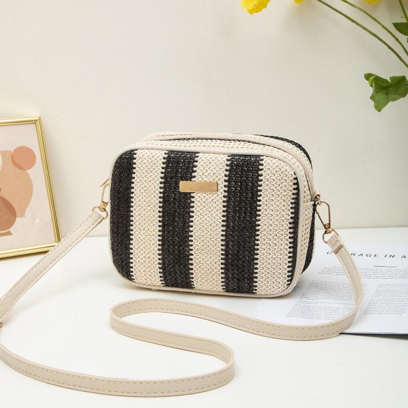Summer bag women s new woven straw bag fashion style shoulder camera bag messenger bag one piece чёрный
Summer bag women s new woven straw bag fashion style shoulder camera bag messenger bag one piece чёрный