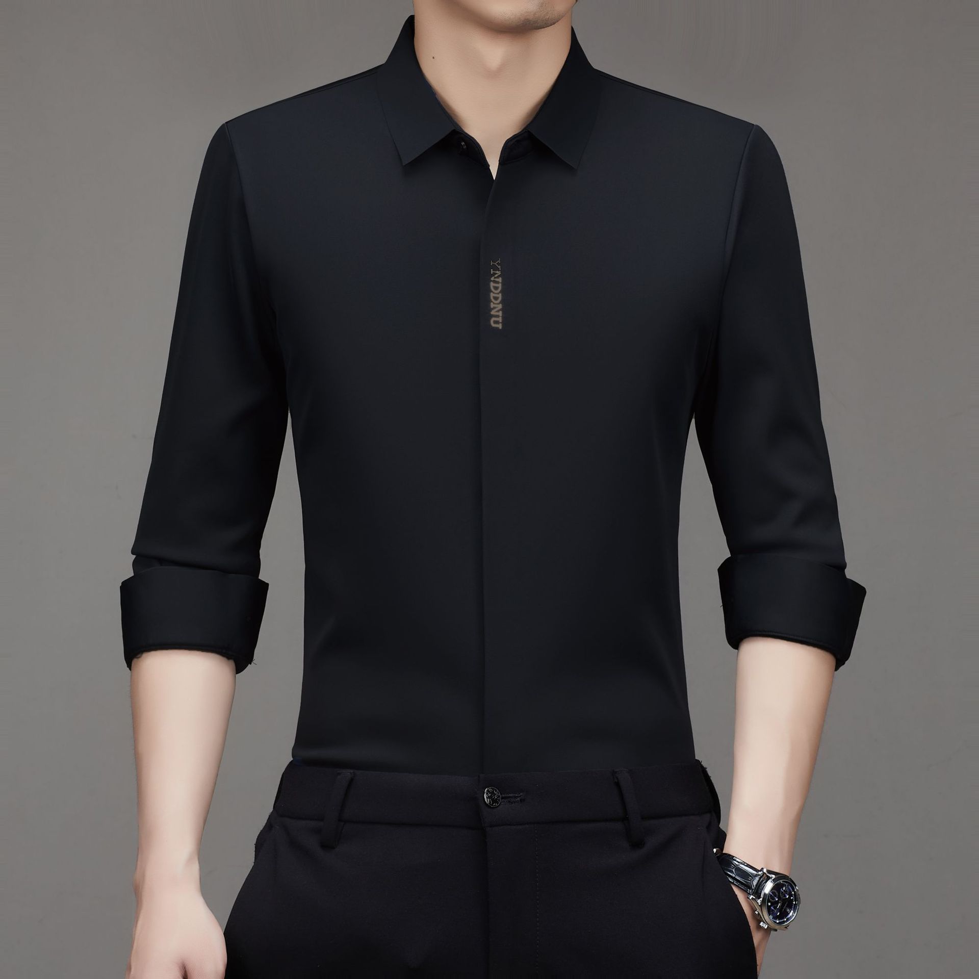 Деловая мужская рубашка с длинными рукавами из высококачественного материала. XXXXL
Деловая мужская рубашка с длинными рукавами из высококачественного материала. XXXXL