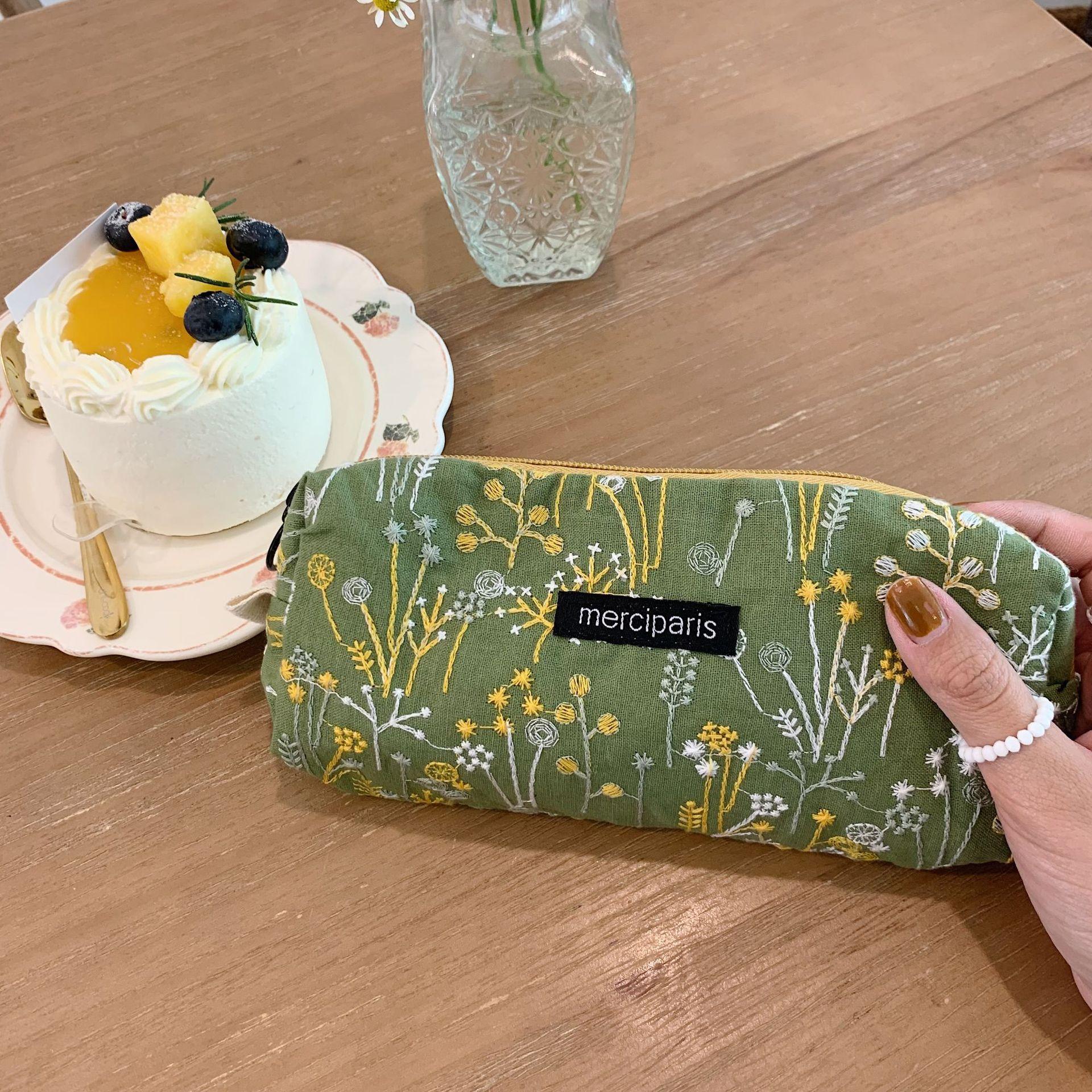 Литературный узор Вышитая косметичка Портативная дорожная сумка для хранения туалетных принадлежностей StyleB
Литературный узор Вышитая косметичка Портативная дорожная сумка для хранения туалетных принадлежностей StyleB